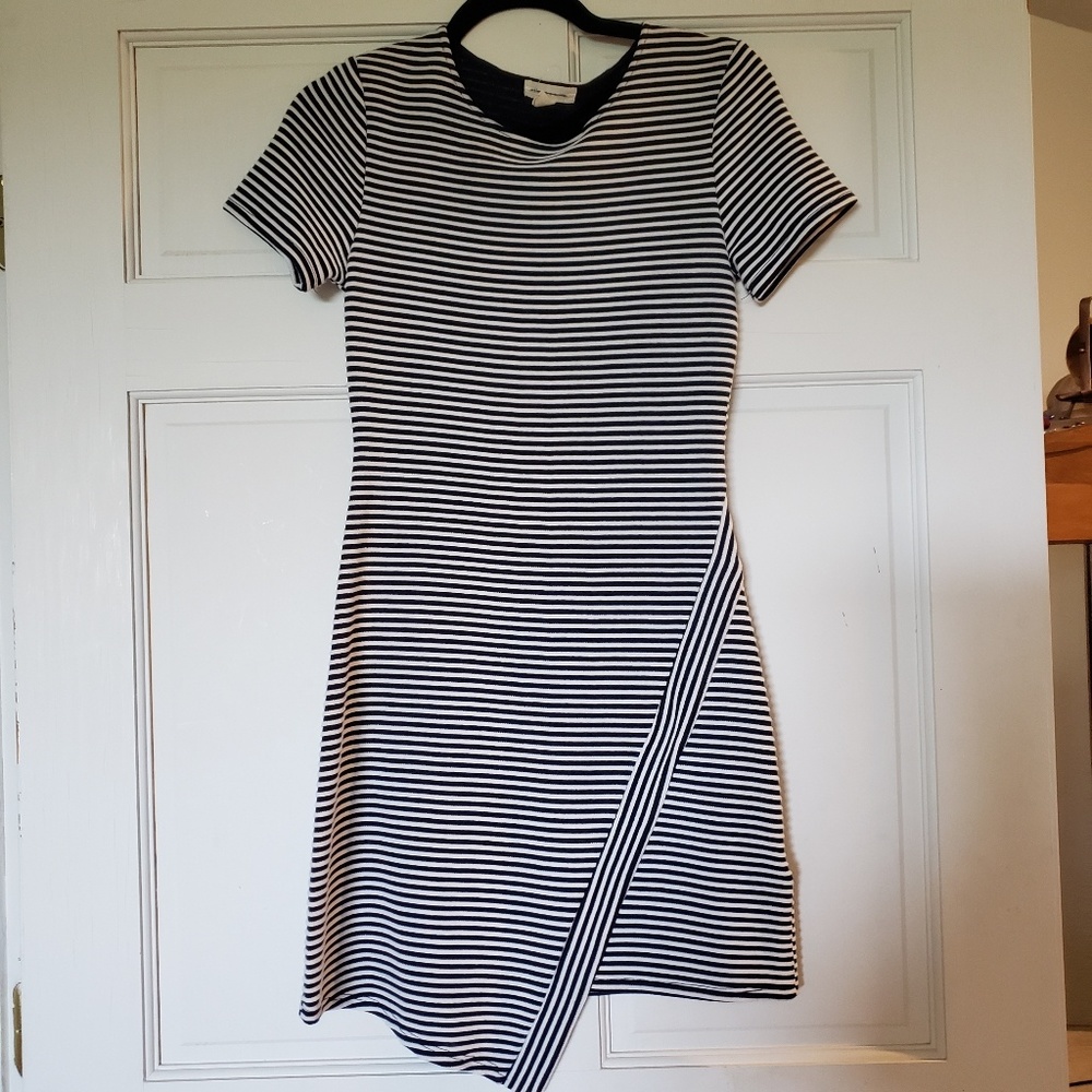 silence + noise Short sleeve dress